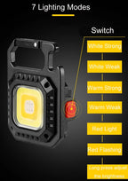 Mini lanterna LED com íman, luz COB, ideal para camping ao ar livre e uso no trabalho. Compacta para bolso, com 800 lúmens, recarregável por USB e 7 modos de iluminação