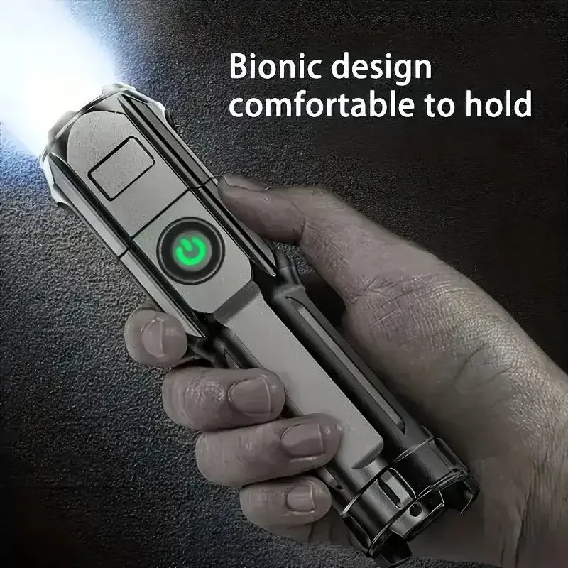 Lanterna LED potente, recarregável por USB, à prova de água e com zoom, ideal para pesca, caça e camping, com até 10000 lúmens.